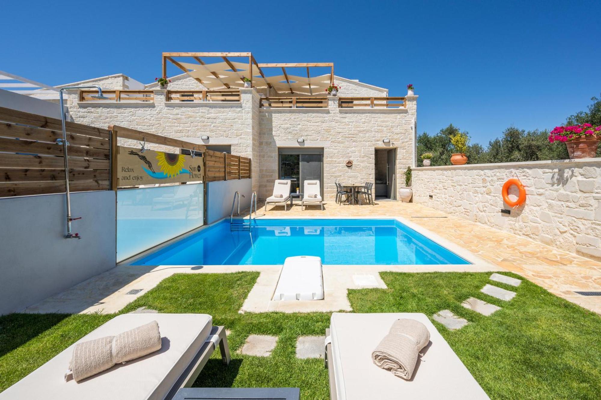 Sun Flower Villas With Sea View Агия-Марина Экстерьер фото