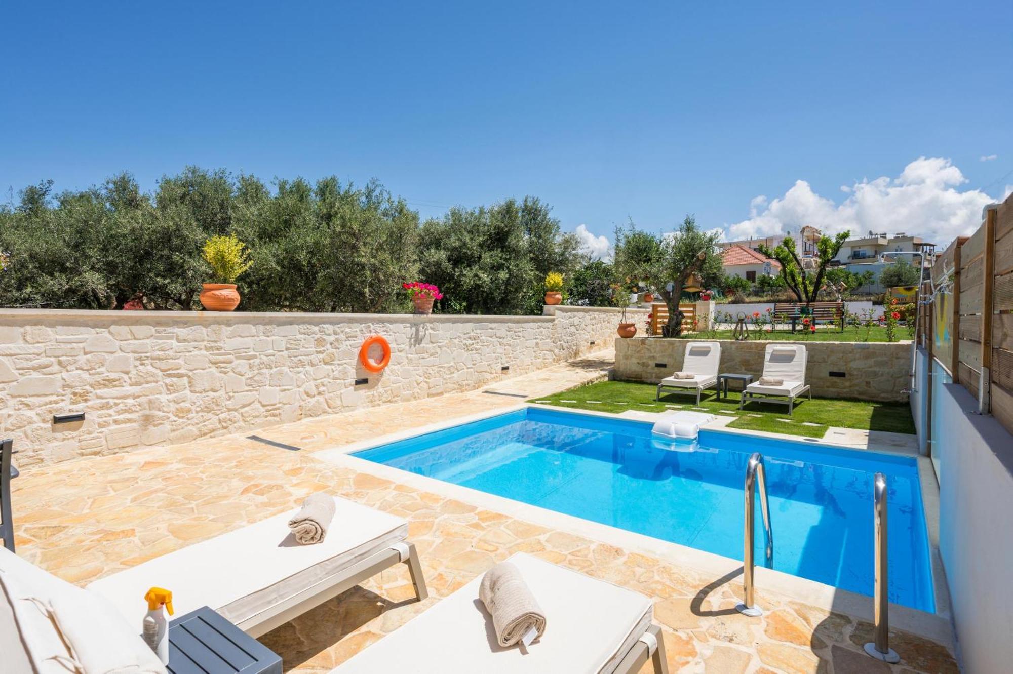Sun Flower Villas With Sea View Агия-Марина Экстерьер фото