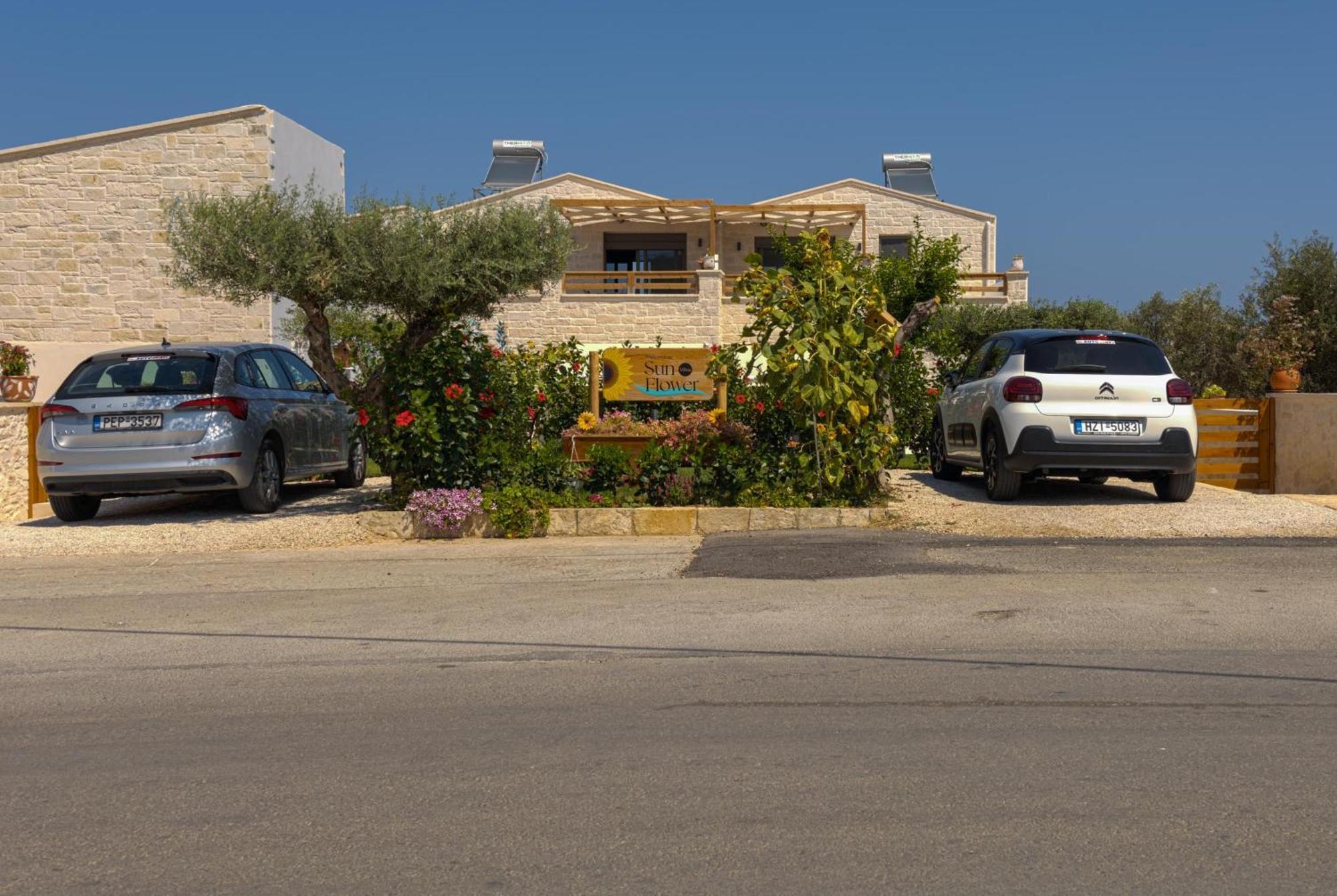Sun Flower Villas With Sea View Агия-Марина Экстерьер фото